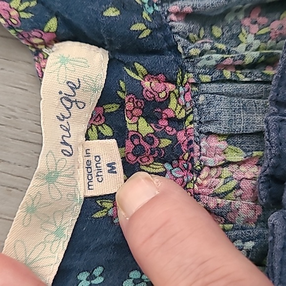 BUNDLE OF GIRLS SHIRTS - Picture 3 of 9